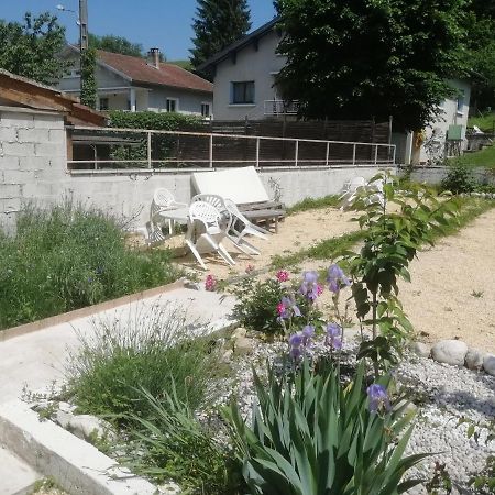Ferienwohnung Bryan Saint-Jean-en-Royans Exterior foto